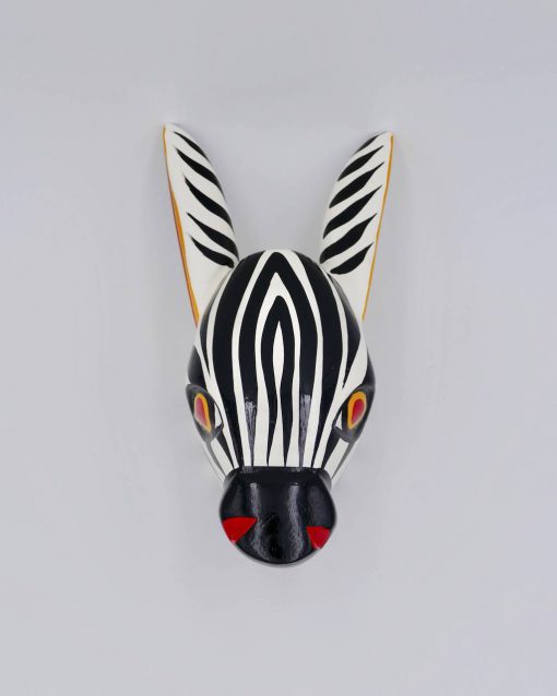 Animal head decoration: a lovely zebra wooden head, handmade in Colombia